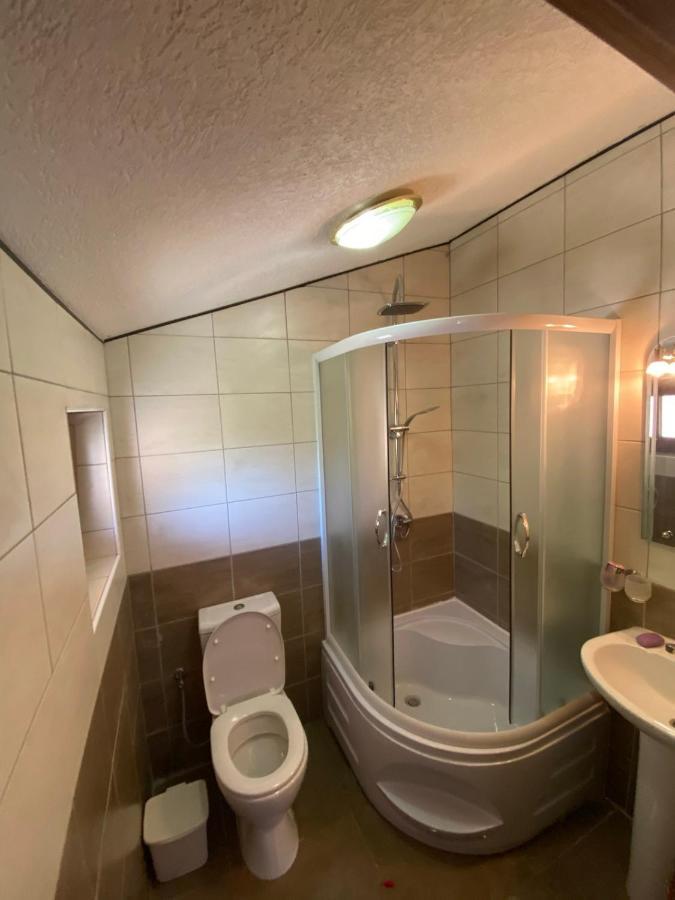 Shpija E Gjyshit Vuthaj Hotel Gusinje Kültér fotó