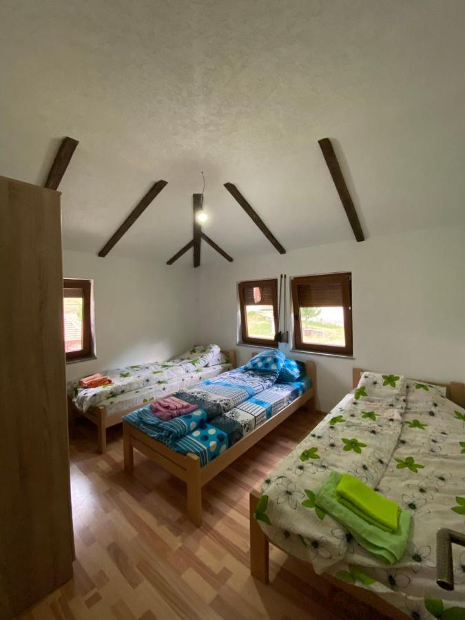 Shpija E Gjyshit Vuthaj Hotel Gusinje Kültér fotó
