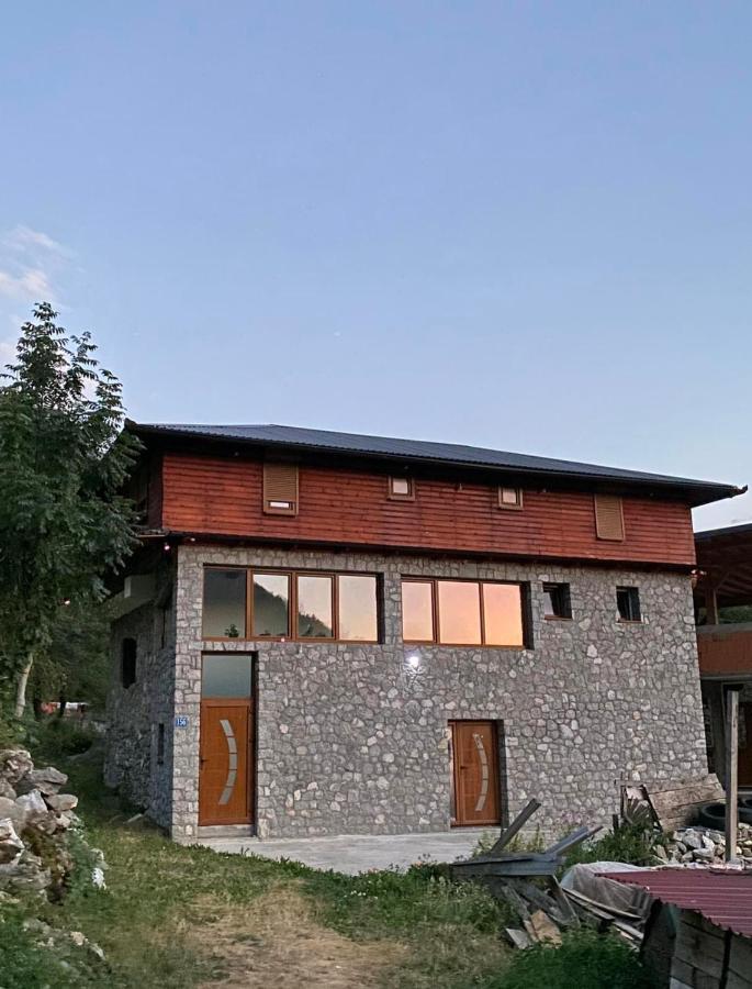 Shpija E Gjyshit Vuthaj Hotel Gusinje Kültér fotó