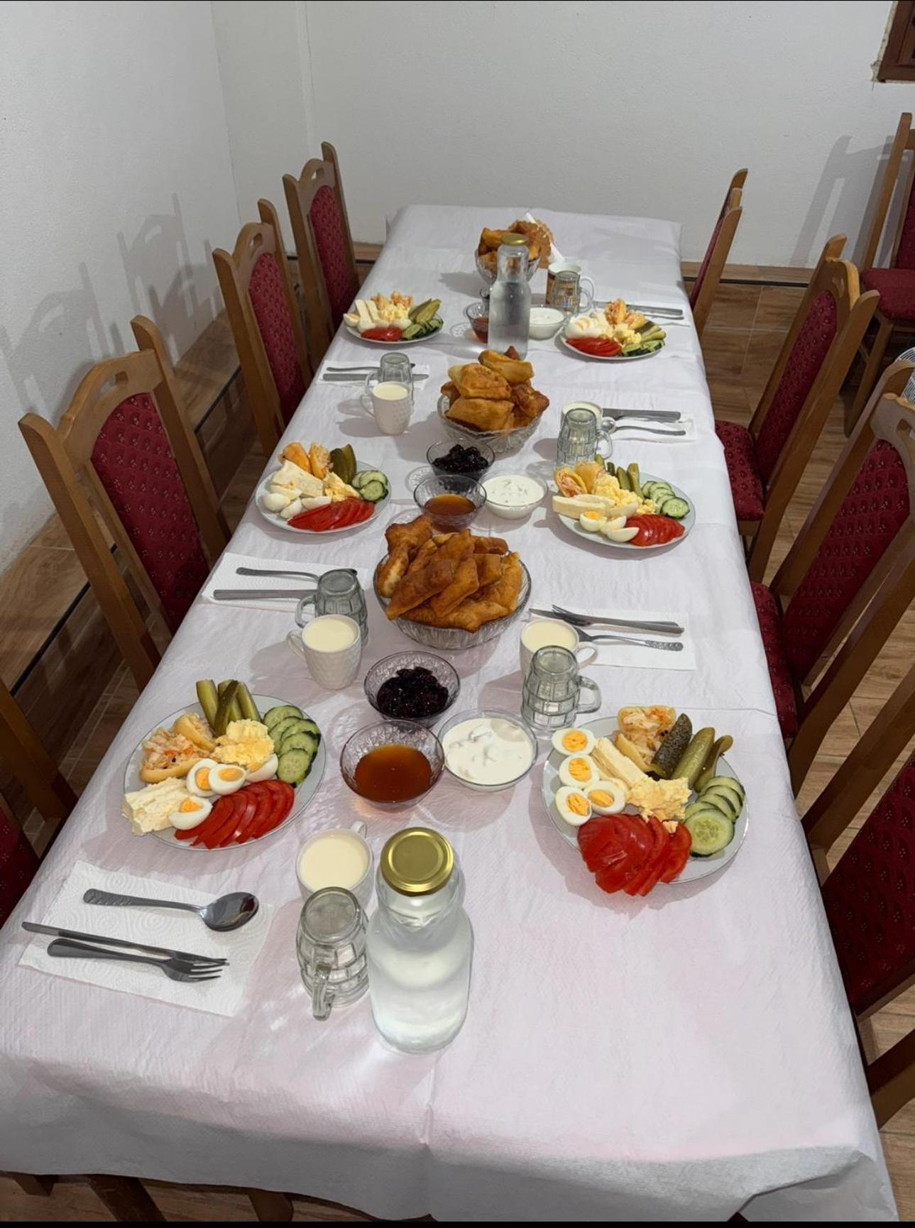 Shpija E Gjyshit Vuthaj Hotel Gusinje Kültér fotó
